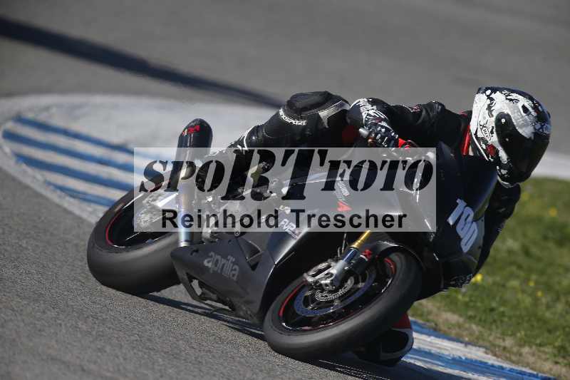 /Archiv-2024/01 26.-28.01.2024 Moto Center Thun Jerez/Gruppe gruen-green/100